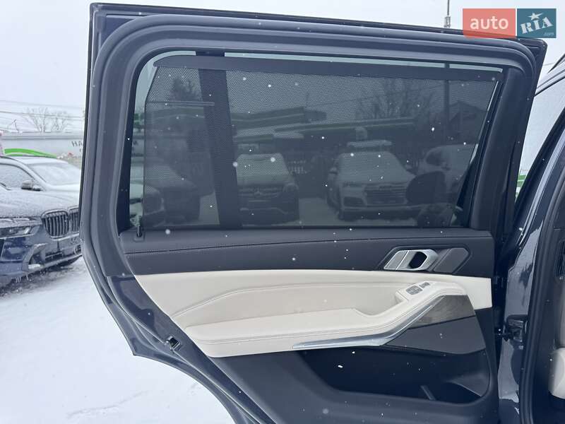 Внедорожник / Кроссовер BMW X7 2019 в Тернополе