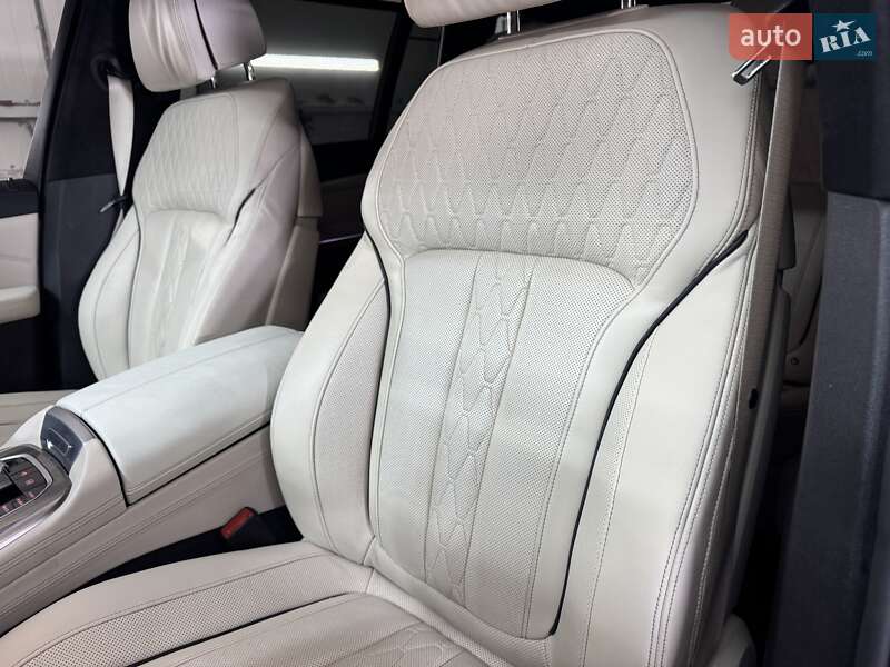 Внедорожник / Кроссовер BMW X7 2019 в Тернополе