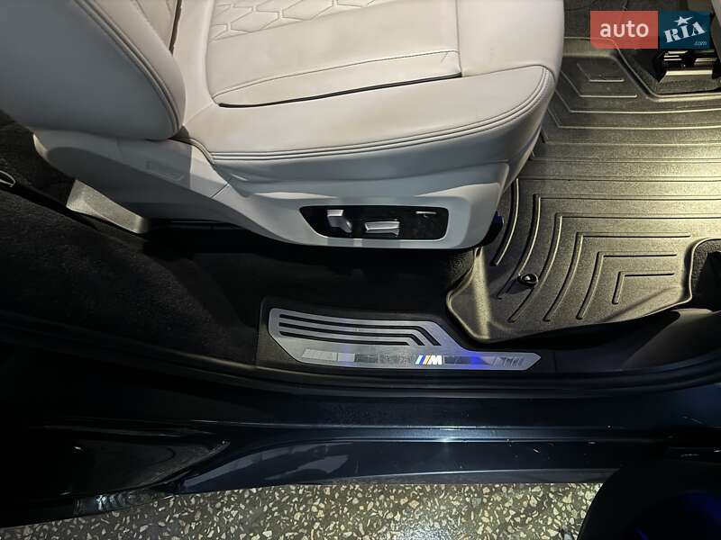 Внедорожник / Кроссовер BMW X7 2019 в Тернополе