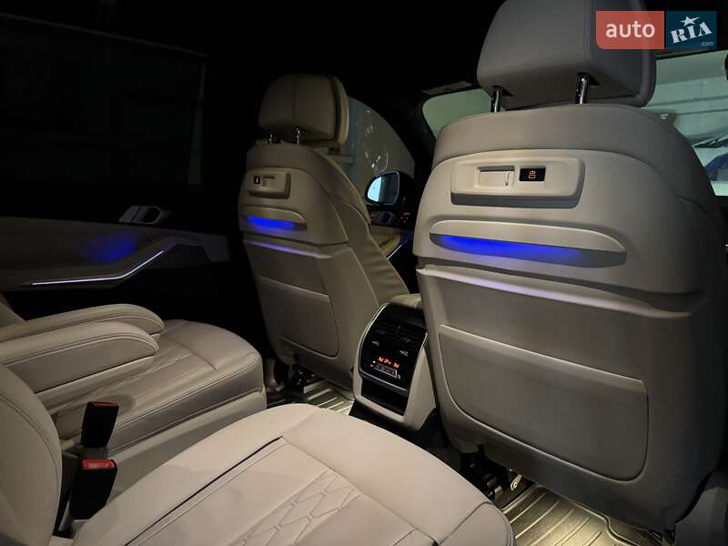 Внедорожник / Кроссовер BMW X7 2019 в Тернополе