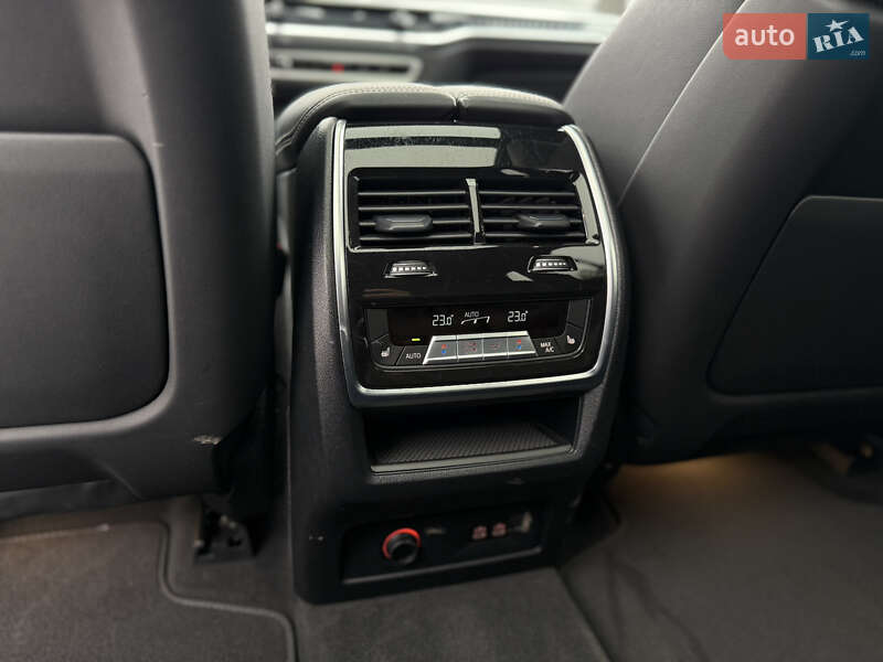 Внедорожник / Кроссовер BMW X7 2023 в Львове