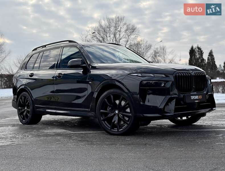 Внедорожник / Кроссовер BMW X7 2023 в Киеве