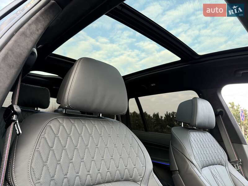 Внедорожник / Кроссовер BMW X7 2023 в Киеве