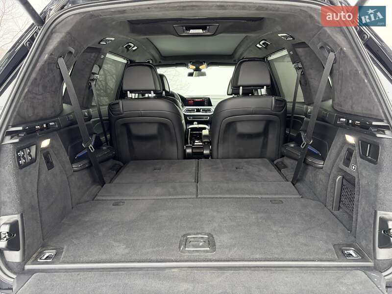 Внедорожник / Кроссовер BMW X7 2020 в Киеве