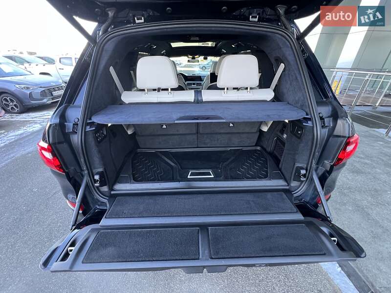 Внедорожник / Кроссовер BMW X7 2020 в Киеве