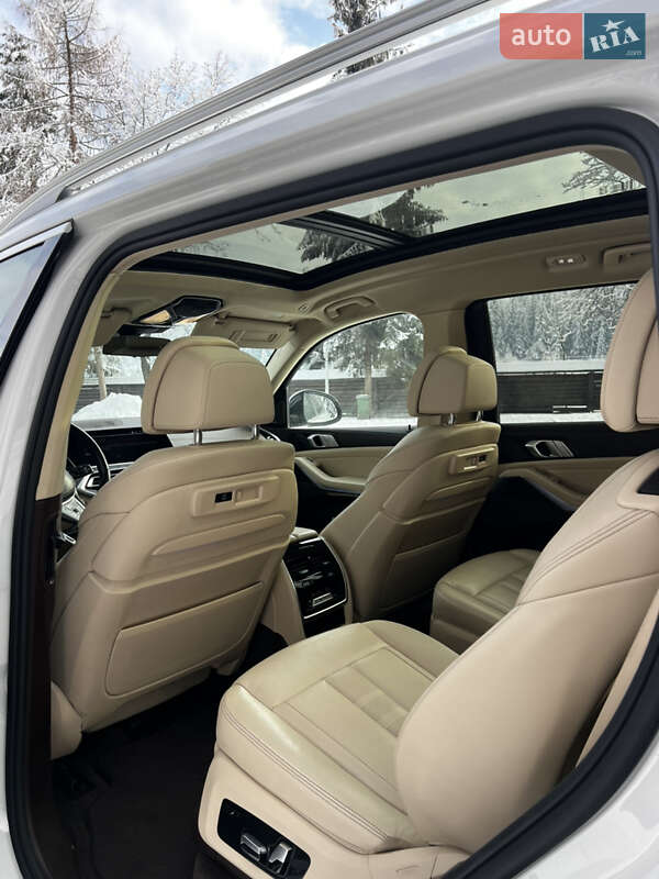 Внедорожник / Кроссовер BMW X7 2019 в Черновцах