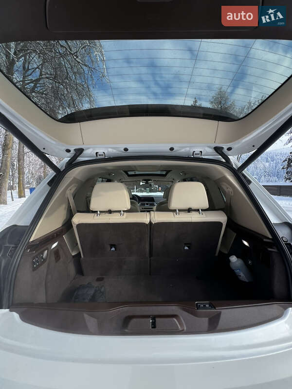 Внедорожник / Кроссовер BMW X7 2019 в Черновцах