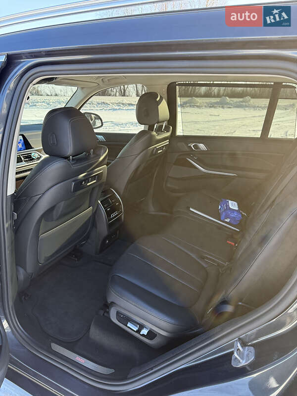 Позашляховик / Кросовер BMW X7 2020 в Києві