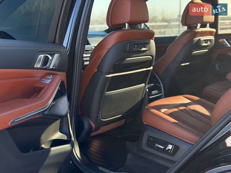 Внедорожник / Кроссовер BMW X7 2020 в Киеве