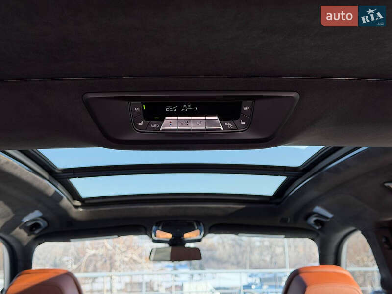 Внедорожник / Кроссовер BMW X7 2020 в Киеве