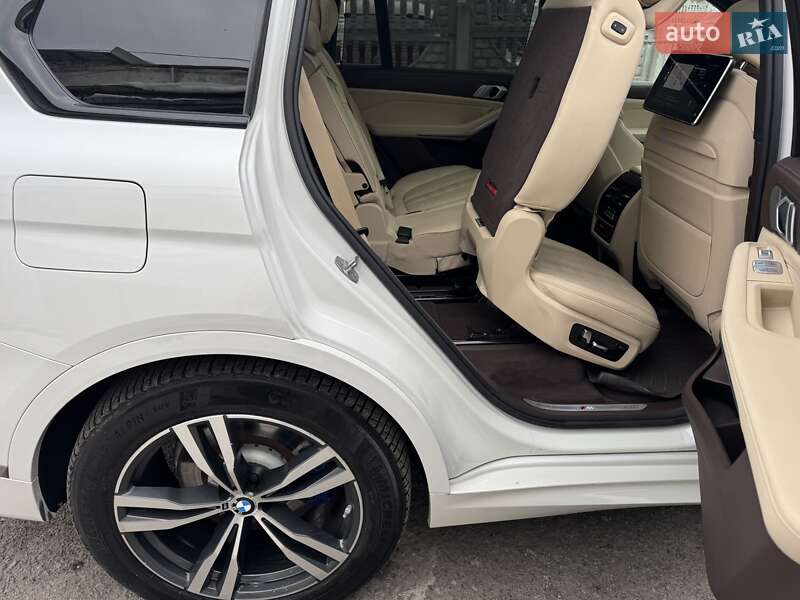 Внедорожник / Кроссовер BMW X7 2019 в Тернополе фото 40 Внедорожник / Кроссовер BMW X7 2019 в Тернополе