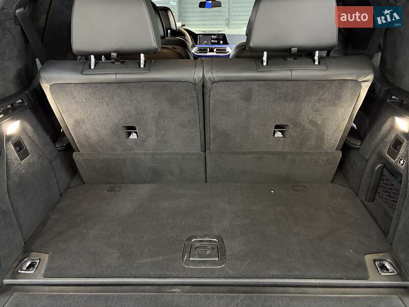 Внедорожник / Кроссовер BMW X7 2020 в Киеве