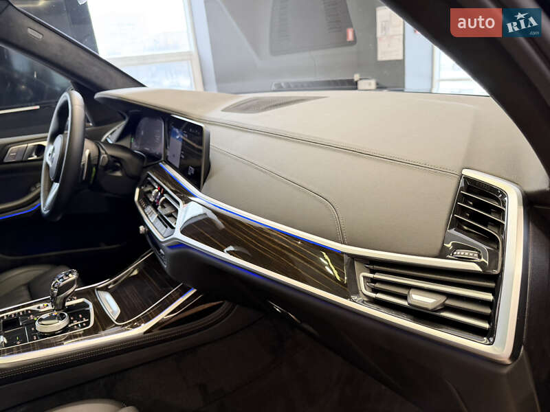 Внедорожник / Кроссовер BMW X7 2021 в Киеве