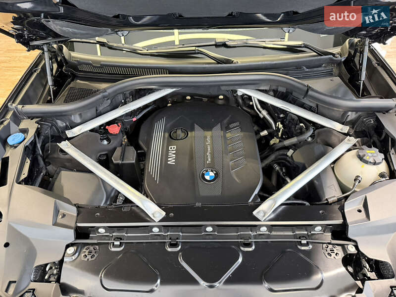 Внедорожник / Кроссовер BMW X7 2021 в Киеве