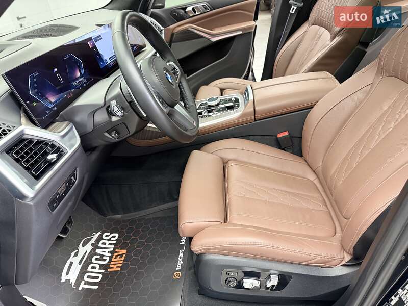 Внедорожник / Кроссовер BMW X7 2023 в Киеве