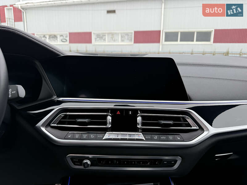 Внедорожник / Кроссовер BMW X7 2019 в Луцке