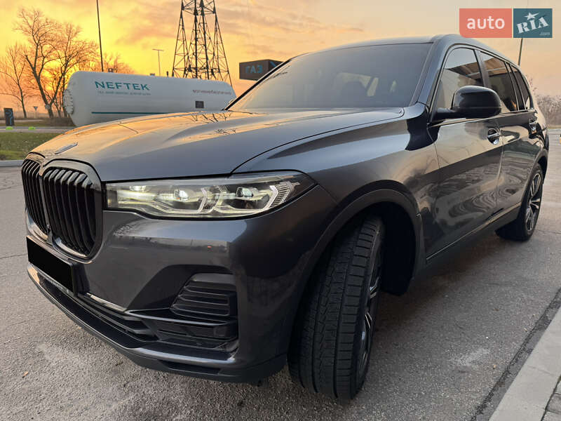Позашляховик / Кросовер BMW X7 2019 в Дніпрі фото 4 Позашляховик / Кросовер BMW X7 2019 в Дніпрі