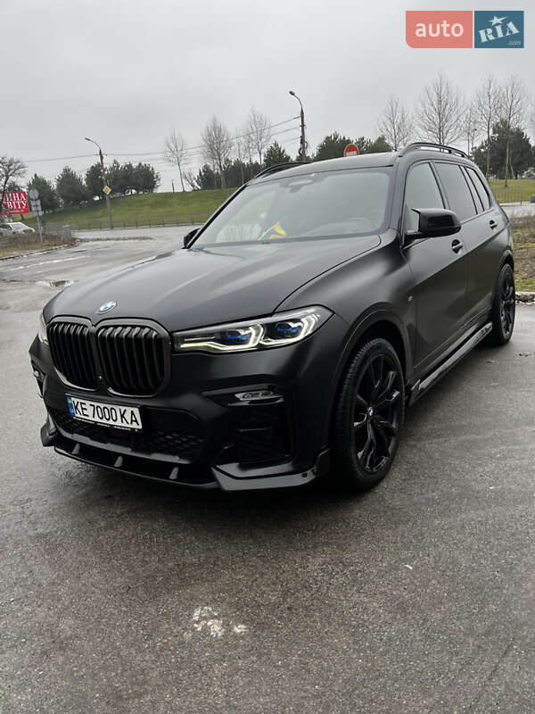 Позашляховик / Кросовер BMW X7 2022 в Дніпрі