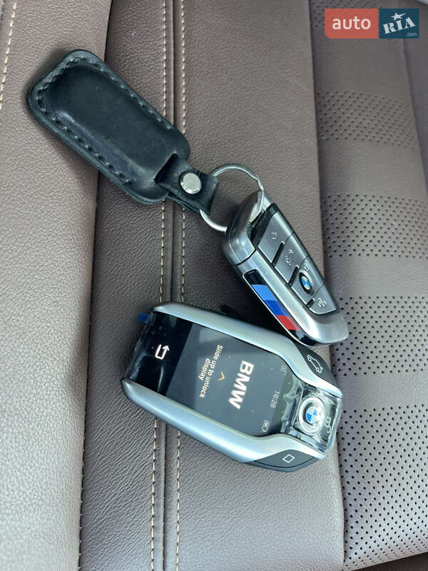 Внедорожник / Кроссовер BMW X7 2022 в Киеве