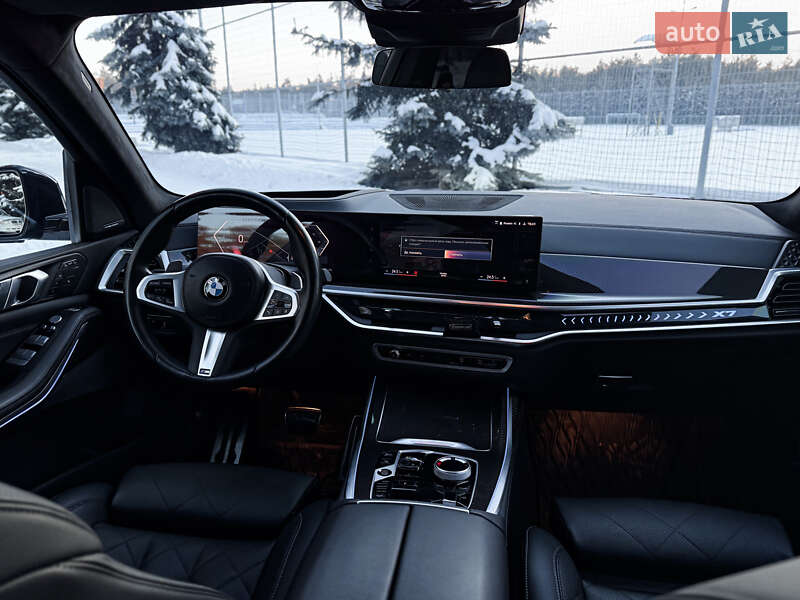 Внедорожник / Кроссовер BMW X7 2022 в Киеве