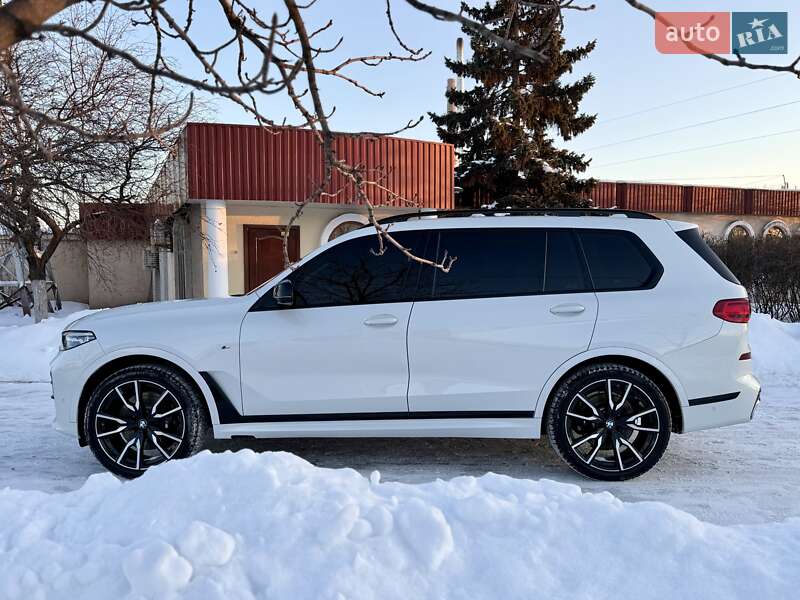 Позашляховик / Кросовер BMW X7 2022 в Києві фото 8 Позашляховик / Кросовер BMW X7 2022 в Києві