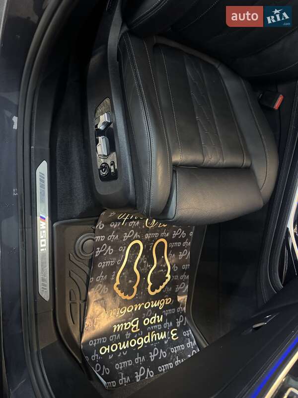 Внедорожник / Кроссовер BMW X7 2020 в Тернополе