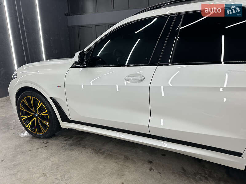 Позашляховик / Кросовер BMW X7 2022 в Києві