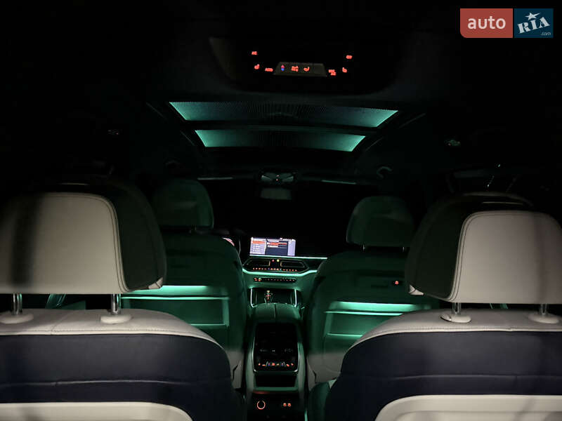 Внедорожник / Кроссовер BMW X7 2020 в Киеве