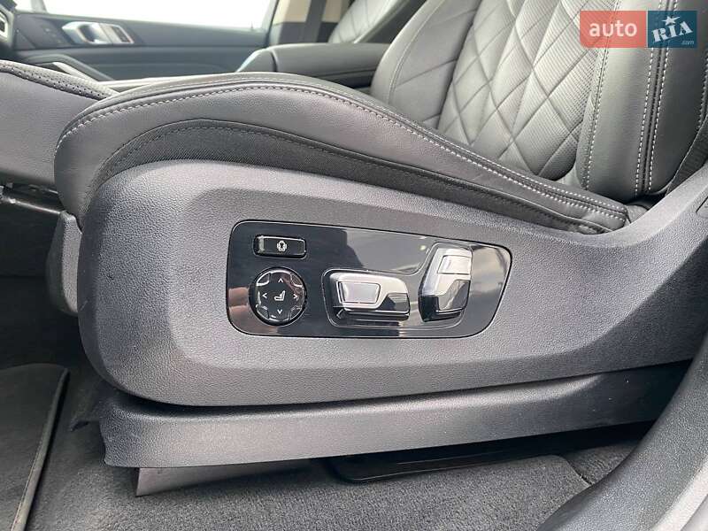 Внедорожник / Кроссовер BMW X7 2023 в Львове