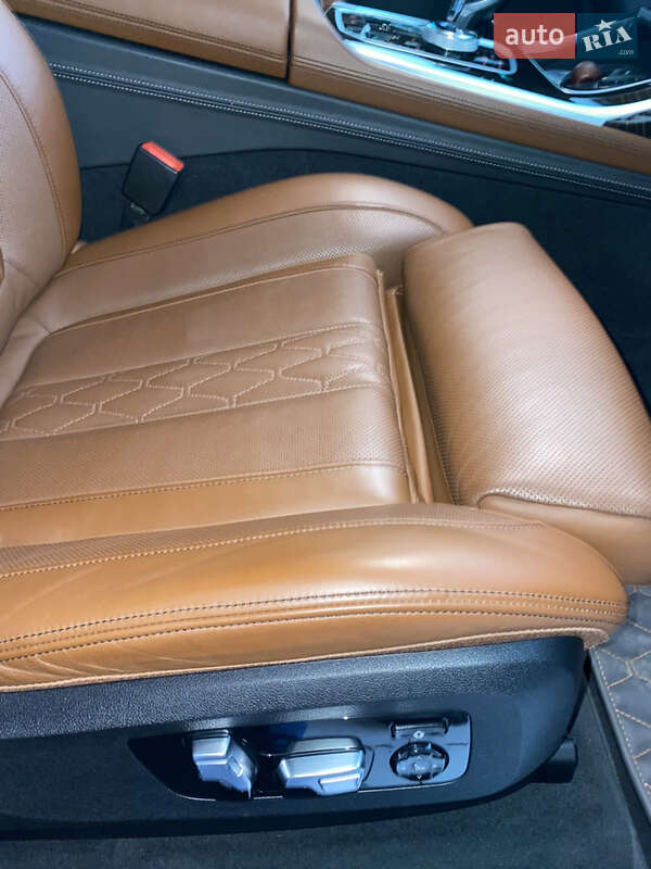 Внедорожник / Кроссовер BMW X7 2019 в Днепре