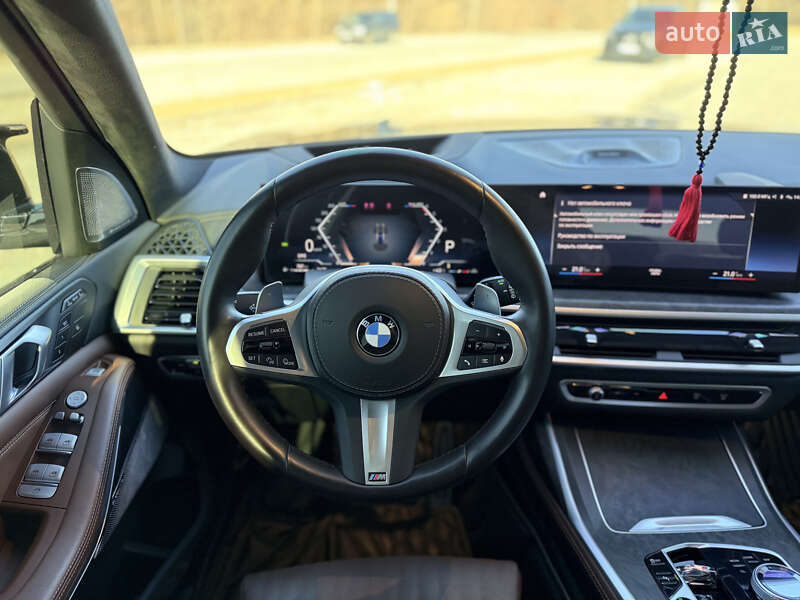 Позашляховик / Кросовер BMW X7 2023 в Дніпрі
