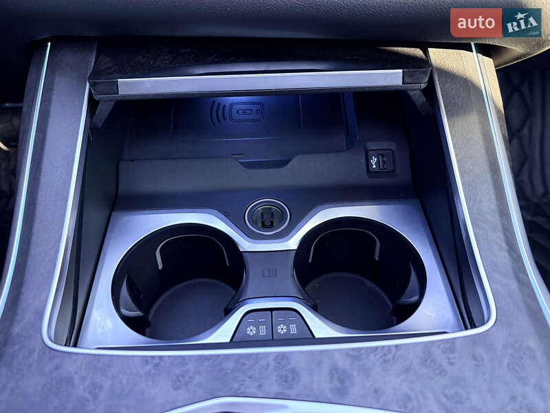 Позашляховик / Кросовер BMW X7 2023 в Дніпрі