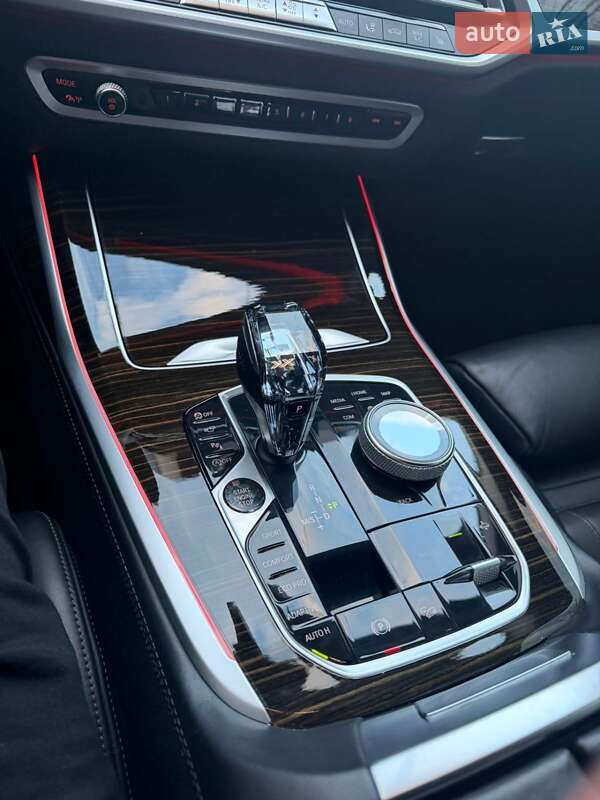 Позашляховик / Кросовер BMW X7 2020 в Києві