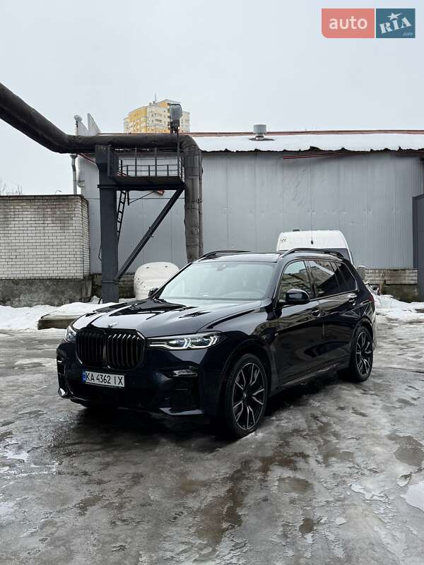 Внедорожник / Кроссовер BMW X7 2022 в Киеве