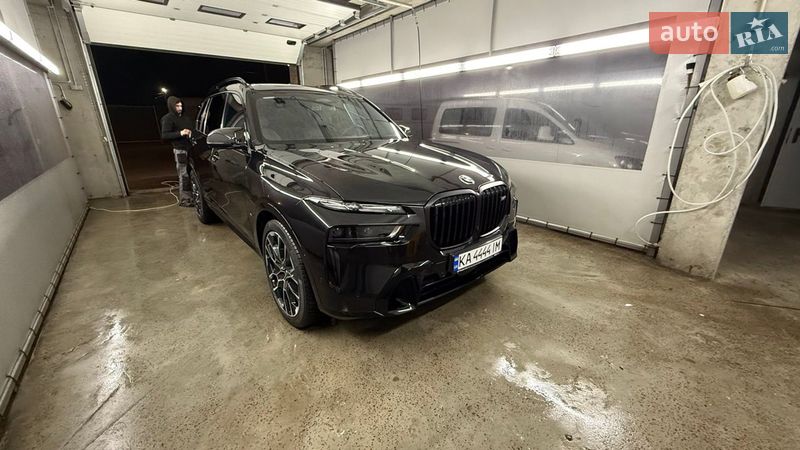 Позашляховик / Кросовер BMW X7 2024 в Києві