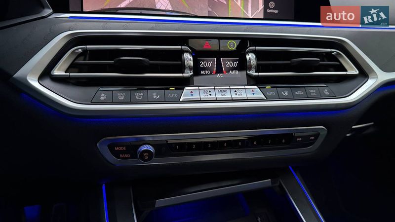 Внедорожник / Кроссовер BMW X7 2021 в Киеве