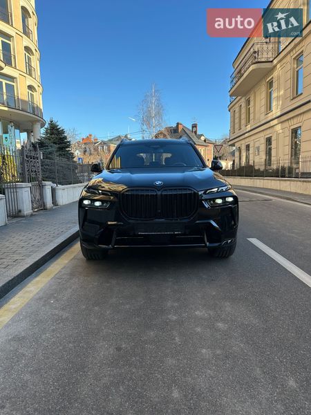 Внедорожник / Кроссовер BMW X7 2025 в Киеве