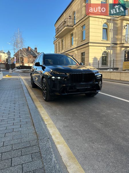 Внедорожник / Кроссовер BMW X7 2025 в Киеве