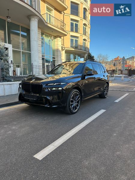 Внедорожник / Кроссовер BMW X7 2025 в Киеве