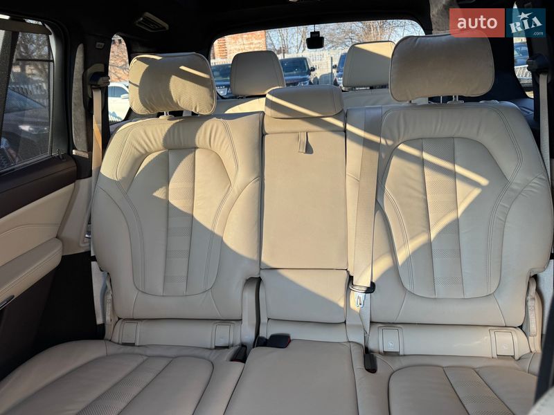 Внедорожник / Кроссовер BMW X7 2019 в Тернополе