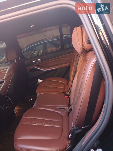 Внедорожник / Кроссовер BMW X7 2020 в Днепре