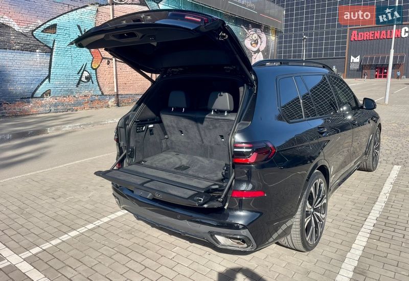 Внедорожник / Кроссовер BMW X7 2022 в Луцке