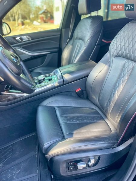 Внедорожник / Кроссовер BMW X7 2022 в Луцке