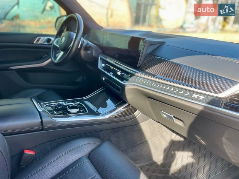 Внедорожник / Кроссовер BMW X7 2022 в Луцке