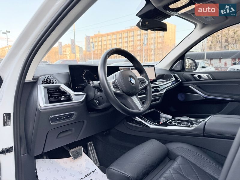 Внедорожник / Кроссовер BMW X7 2023 в Киеве