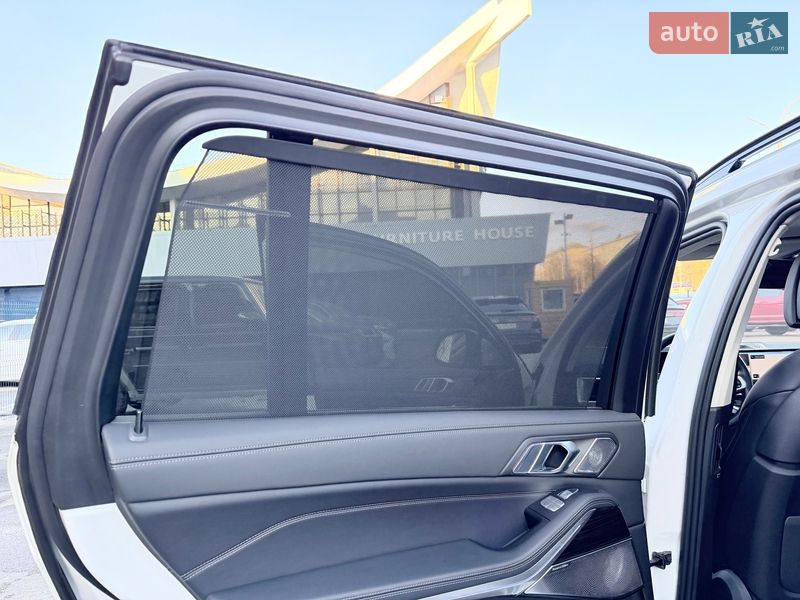 Внедорожник / Кроссовер BMW X7 2023 в Киеве