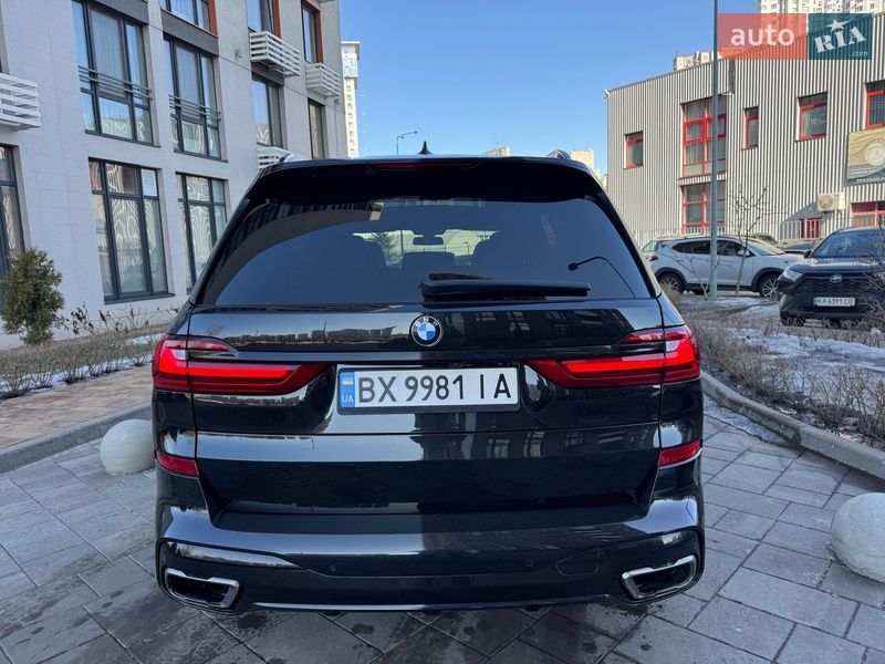 Внедорожник / Кроссовер BMW X7 2021 в Киеве