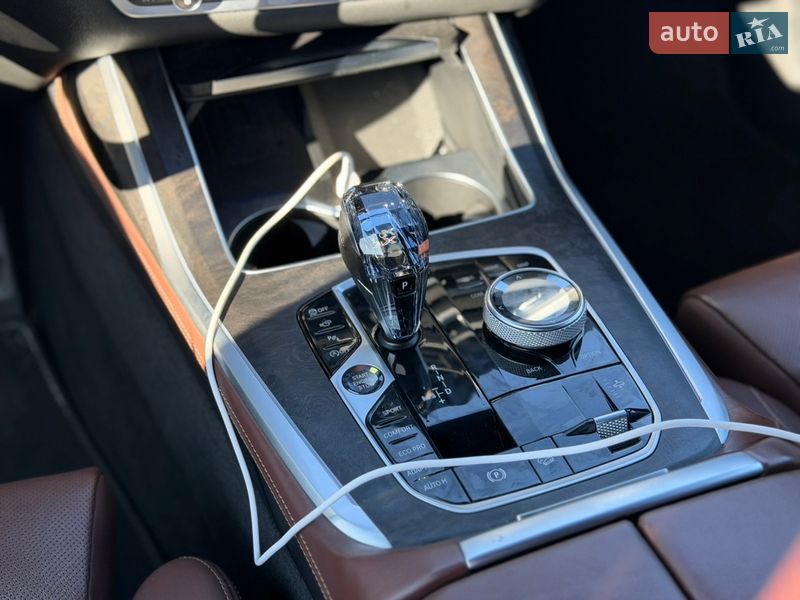 Позашляховик / Кросовер BMW X7 2021 в Києві