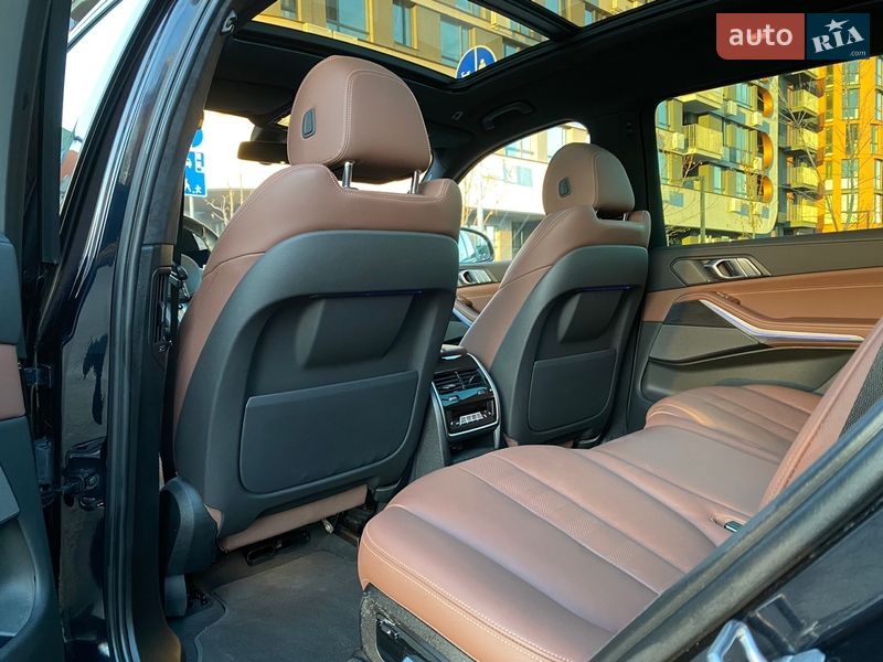 Внедорожник / Кроссовер BMW X7 2022 в Киеве