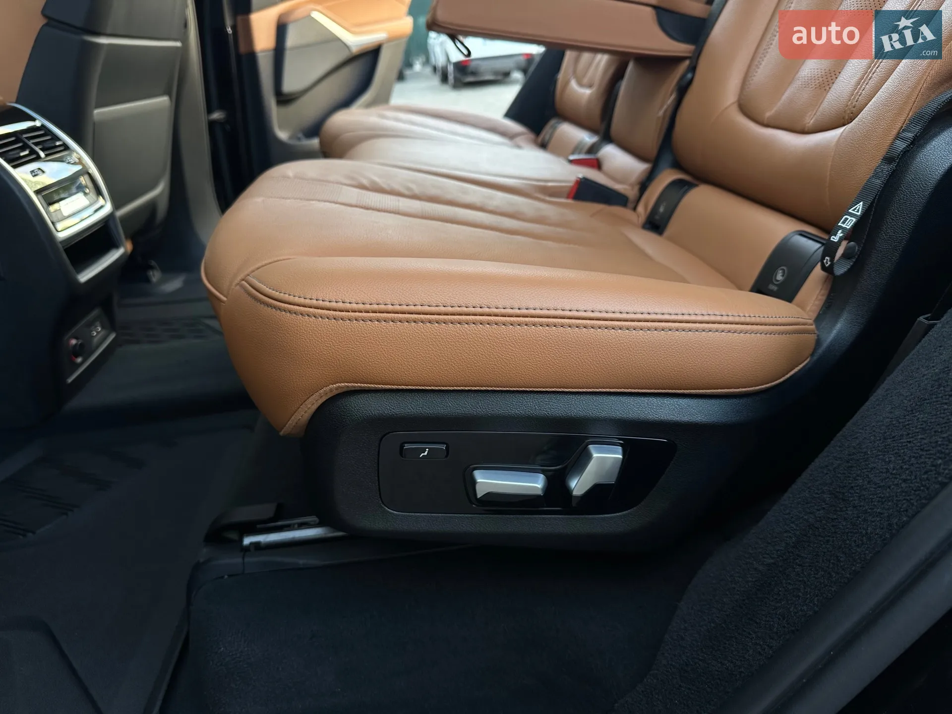 2022 BMW X7 - мініатюра 78